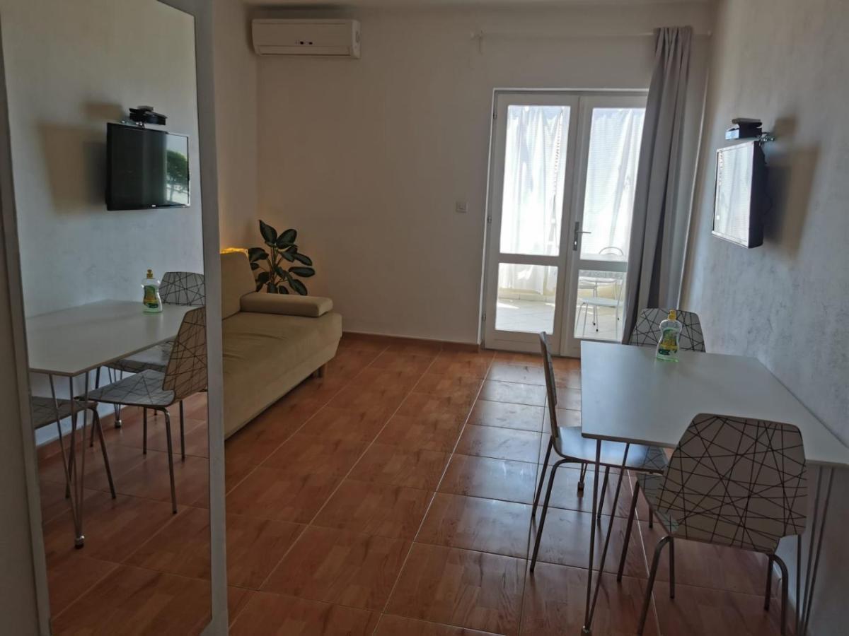 Apartments Angela ماكارسكا الغرفة الصورة