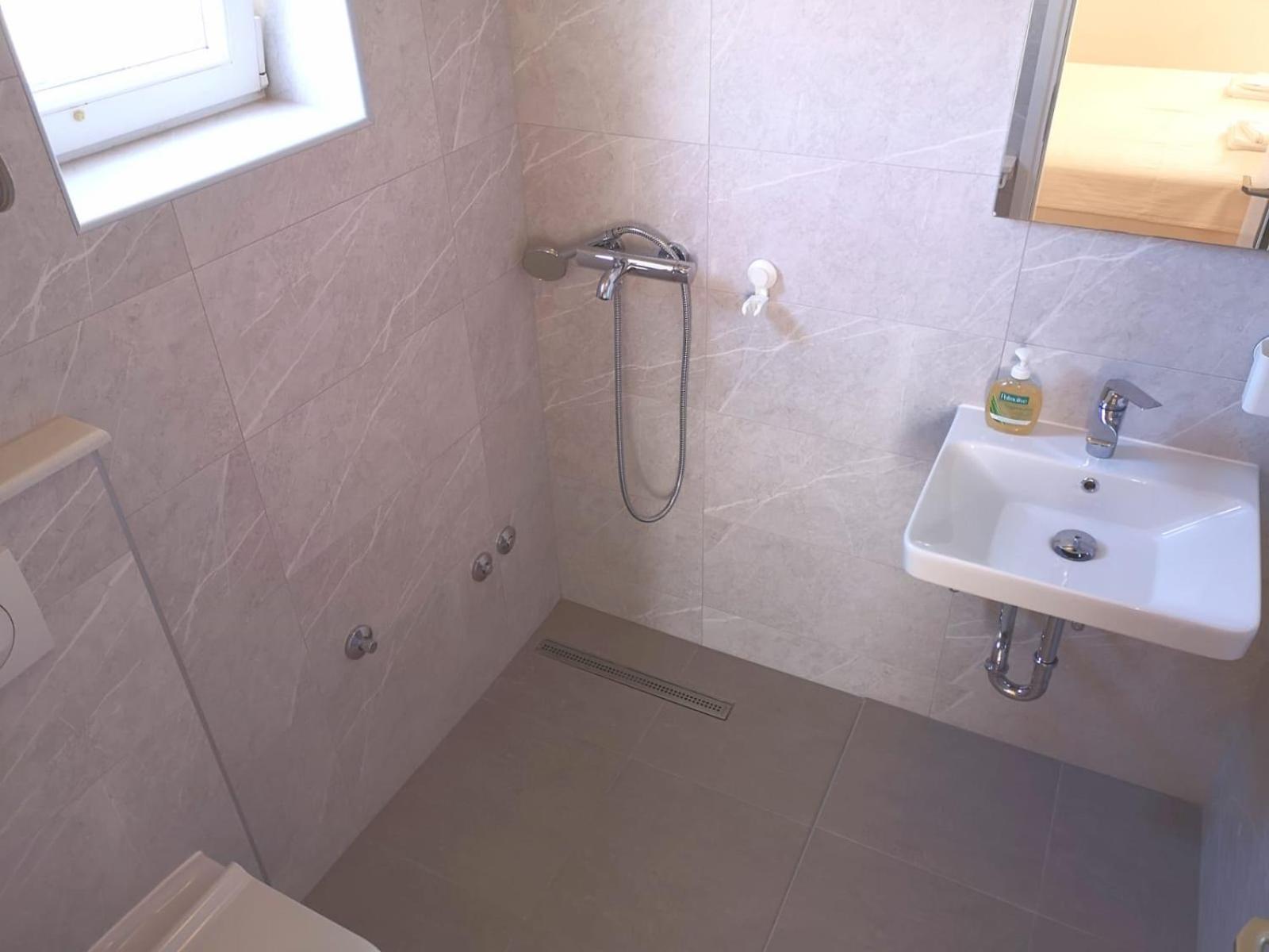 Apartments Angela ماكارسكا الغرفة الصورة